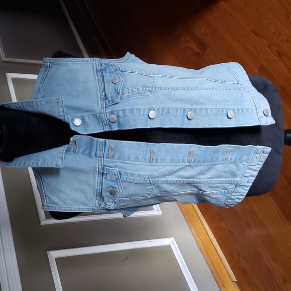 Gap 1969 Denim Vest Size Medium - Picture 1 of 10